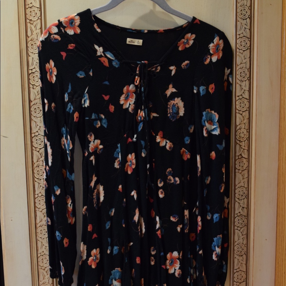 Hollister long sleeve dress